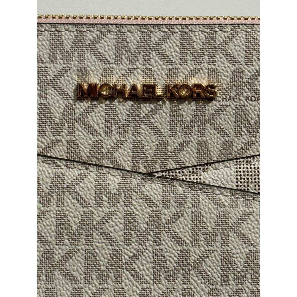 MICHAEL KORS NWT Jet Set Dome Crossbody Shoulder Bag MK Vanilla - Picture 2 of 7